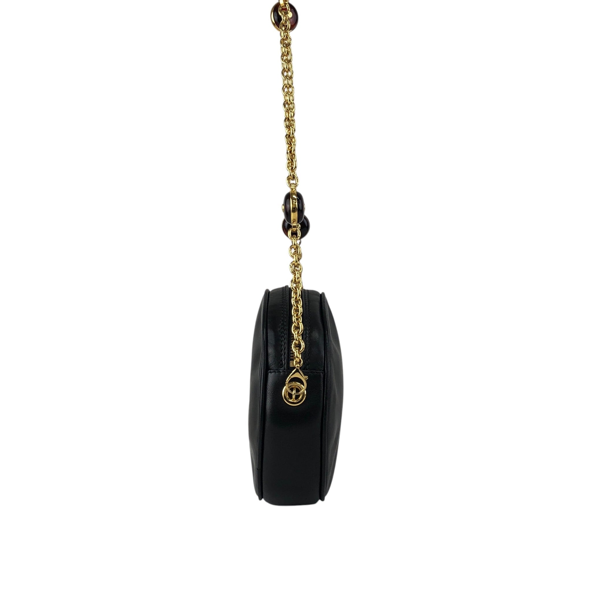 FENDI フェンディ ショルダーバッグ ブラック ロゴ レザー チェーン