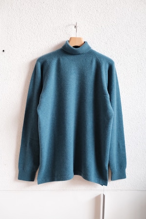 MITTAN<ミッタン>ウルグアイウールタートルセーター