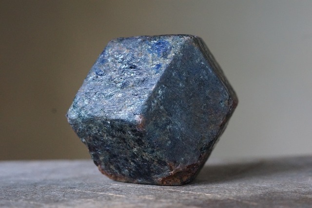 アルマンディン・ガーネット④ Almandine Garnet