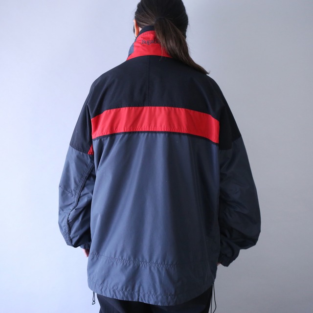 "Columbia" 3-tone good coloring over silhouette mountain jacket