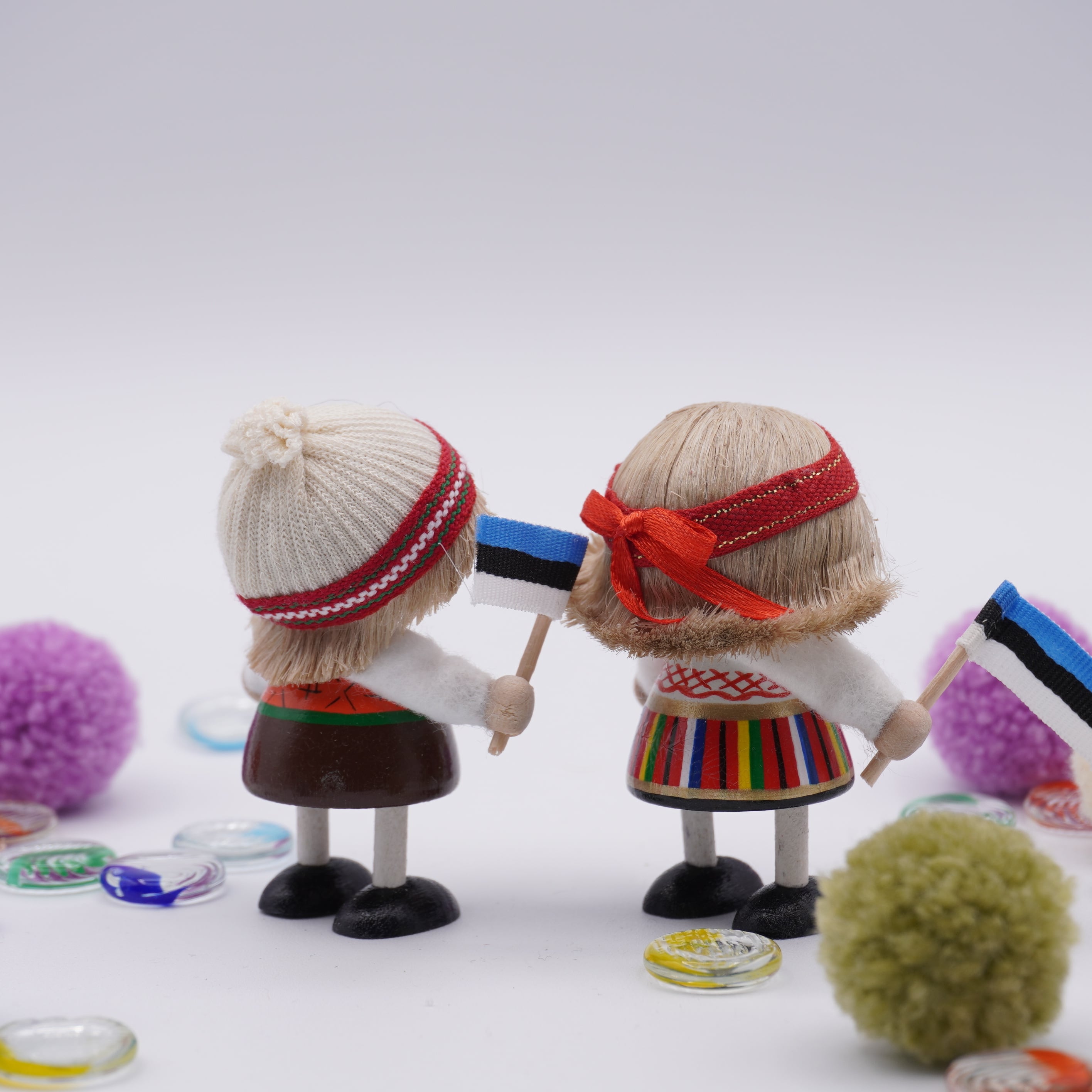 685 エストニア/民族衣装人形セット | attic