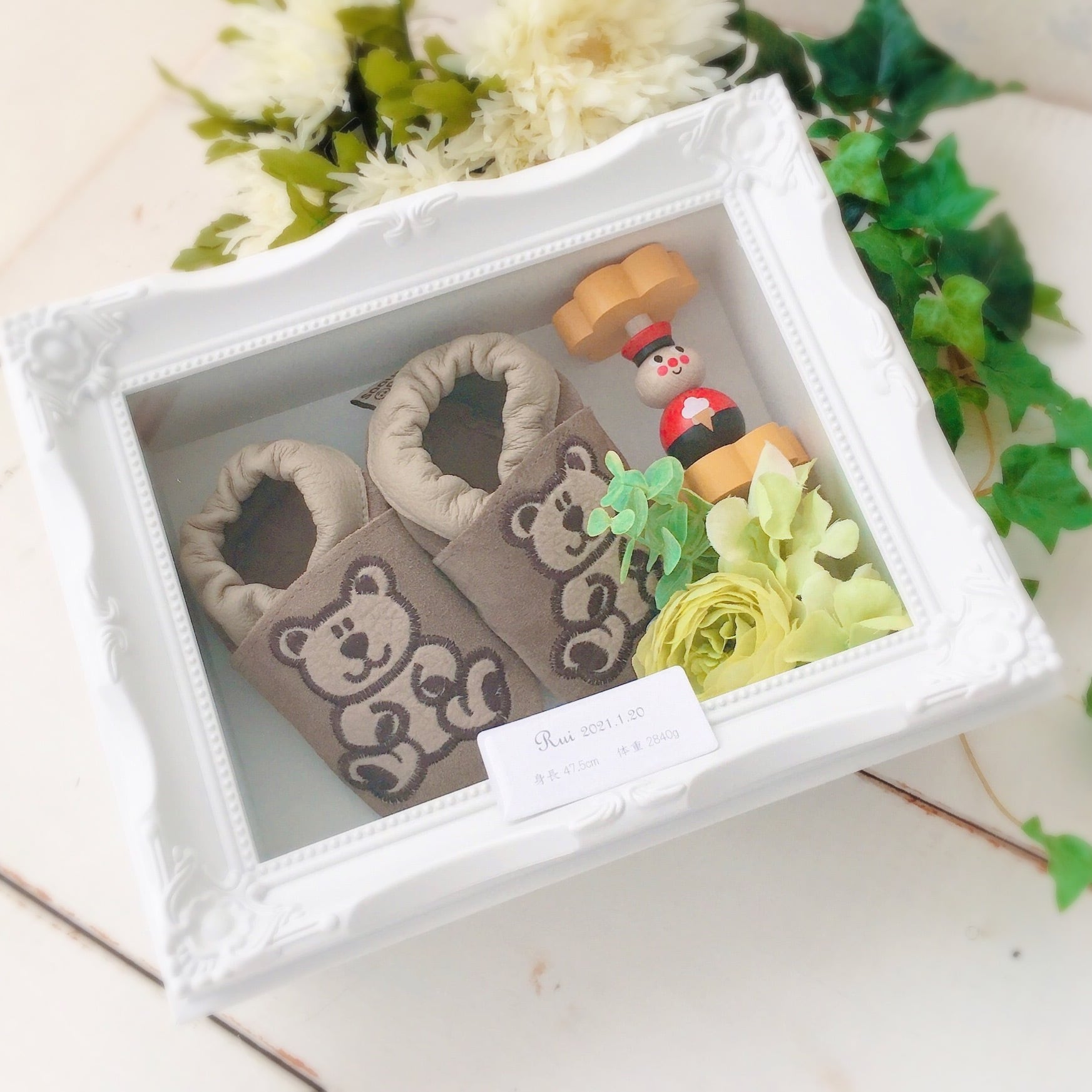 送料無料*【ベビーシューズ付き専用お名前プレート付きメモリアル