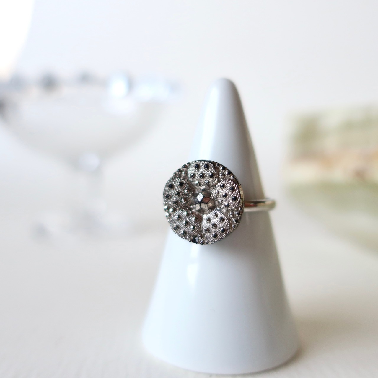 Lustre -flower panther-