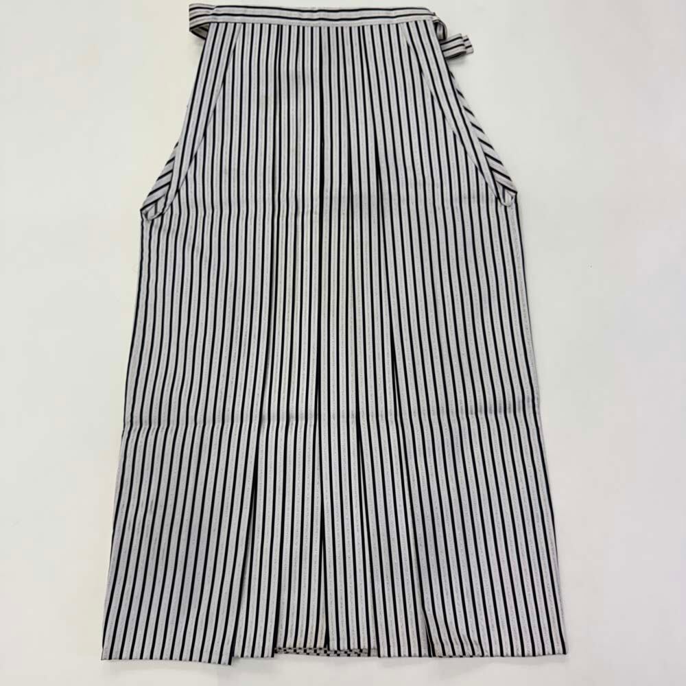 袴 行灯袴 男袴 紐下丈87cm 男性用袴 Lサイズ 紋付 成人式袴 縞 中古 4831