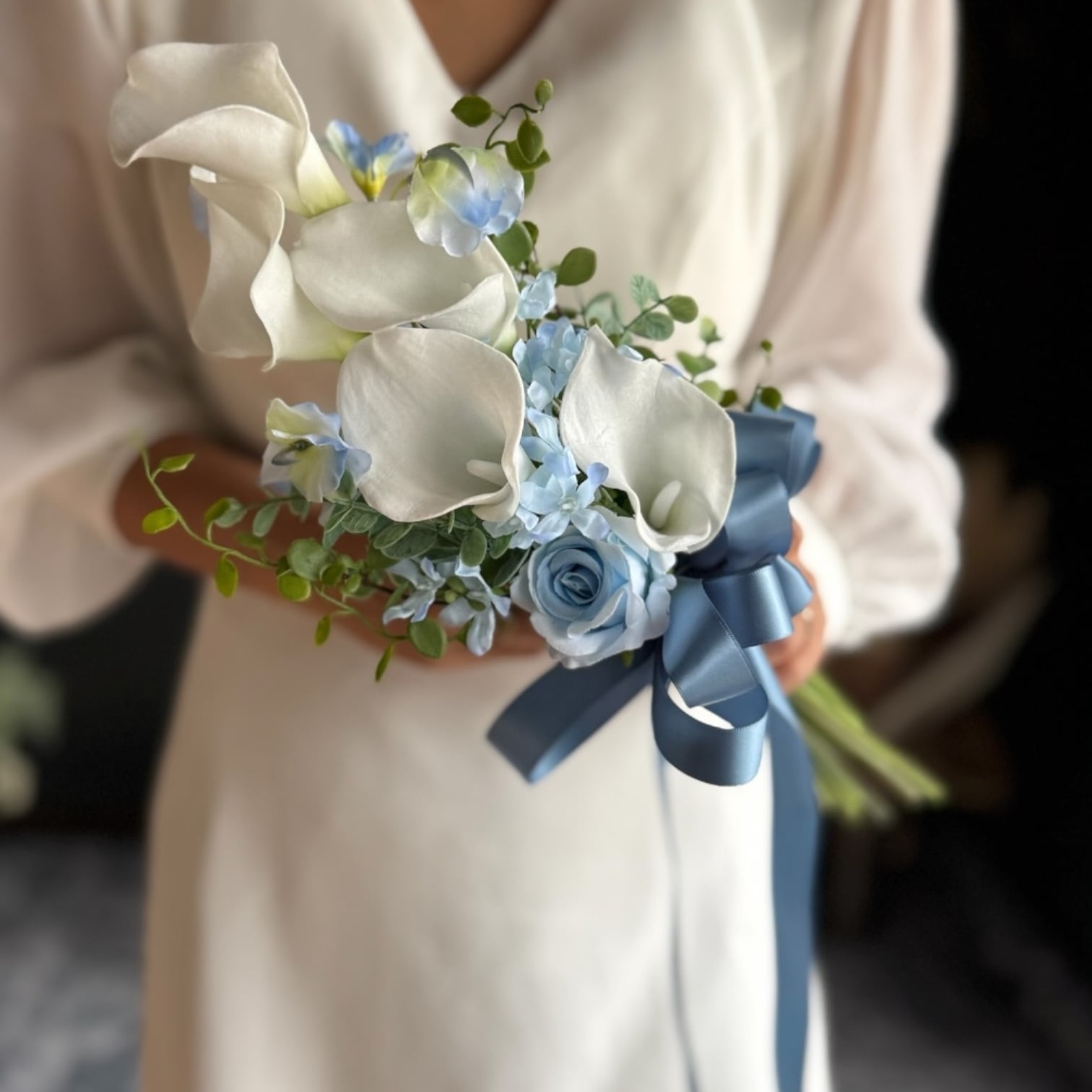 白カラー×ブルーミニアームブーケ☆ブートニア | houkiboshi