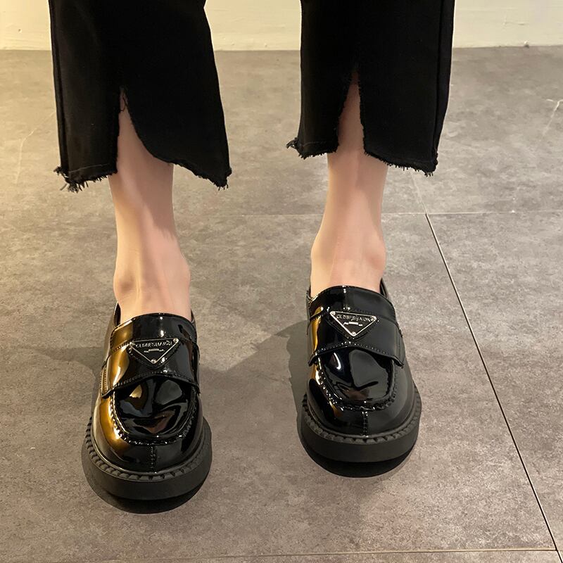 シングルサマーレッドスタイルスタンダードブラック 靴 シューズ レトロ ローファー 夏物 部族の婦人靴36106343167