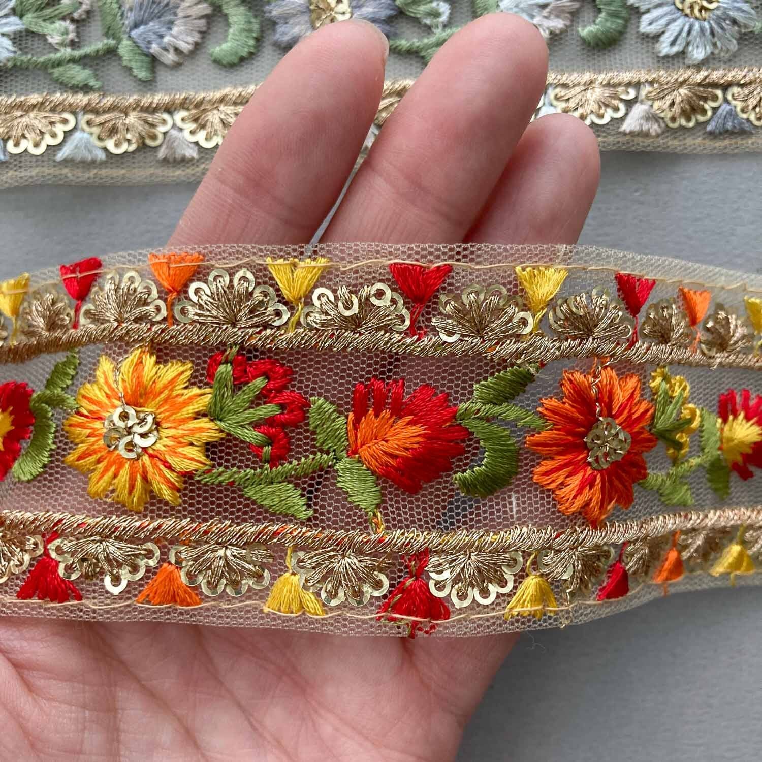 三角ガーランド縁の刺繍チュールレース（1mカット） | Dua