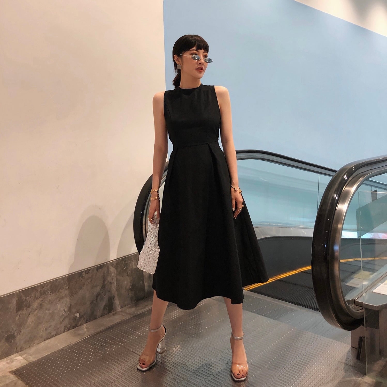 新品未使用　UNOF BACK CROSS DRESS UNOF back cross dress