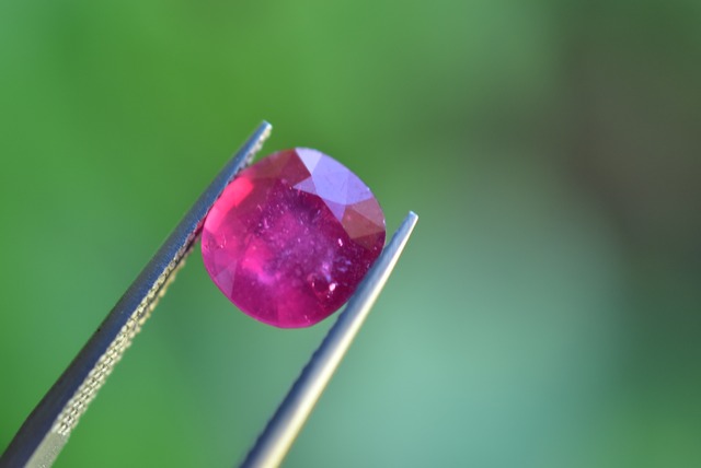 レッドピンクスパイシーなカット★ルビー3.55ct　s651