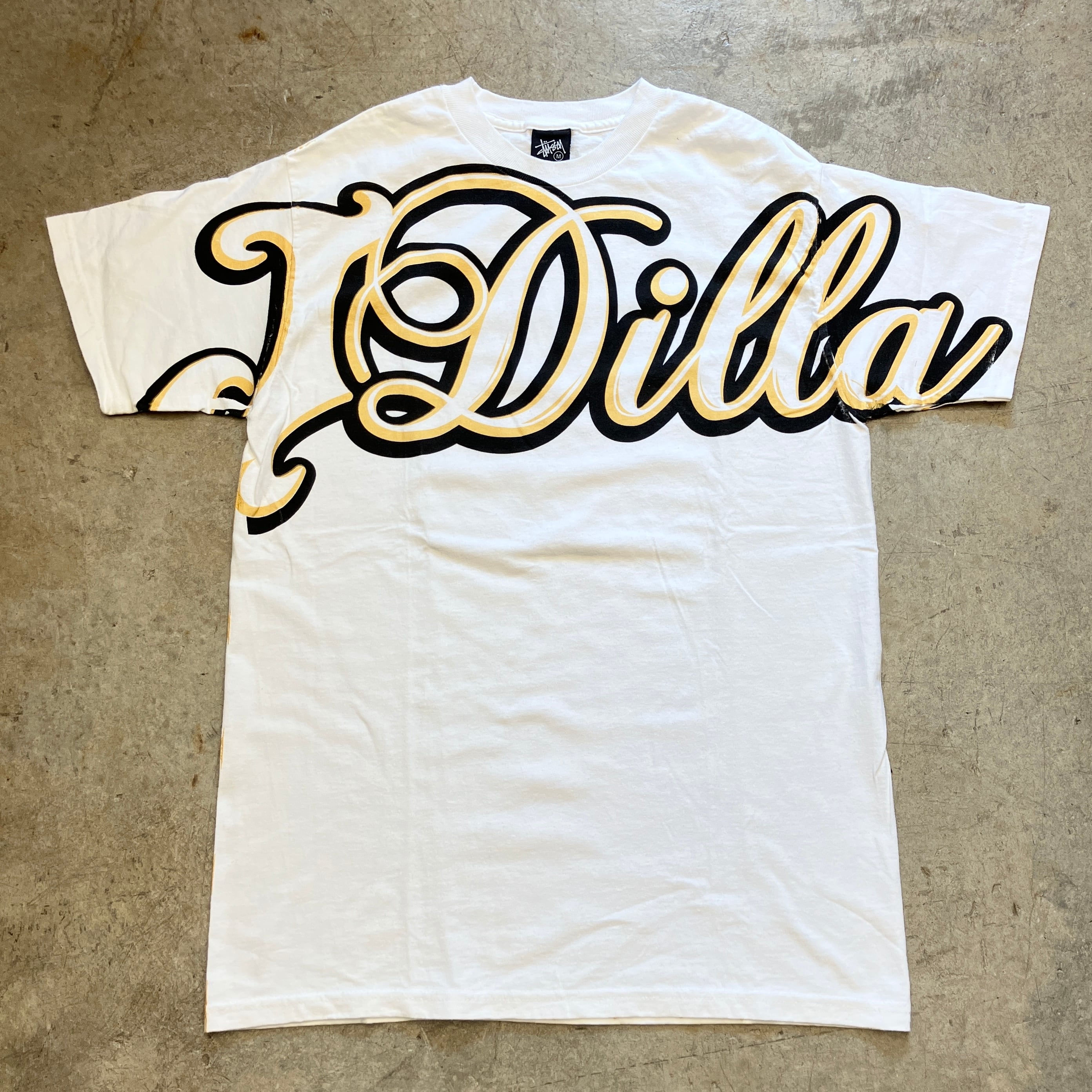 STUSSY J DILLA WHITE S/S TEE | safarionline