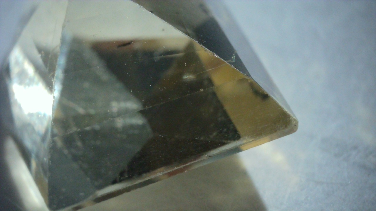 イエロースキャポライト　3.59ct　[C13‐281]
