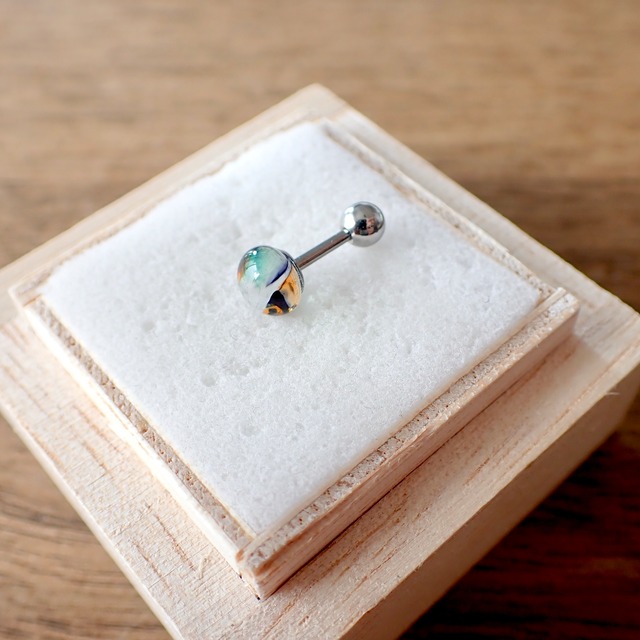 軟骨ヘリックス16G 琉球ガラス