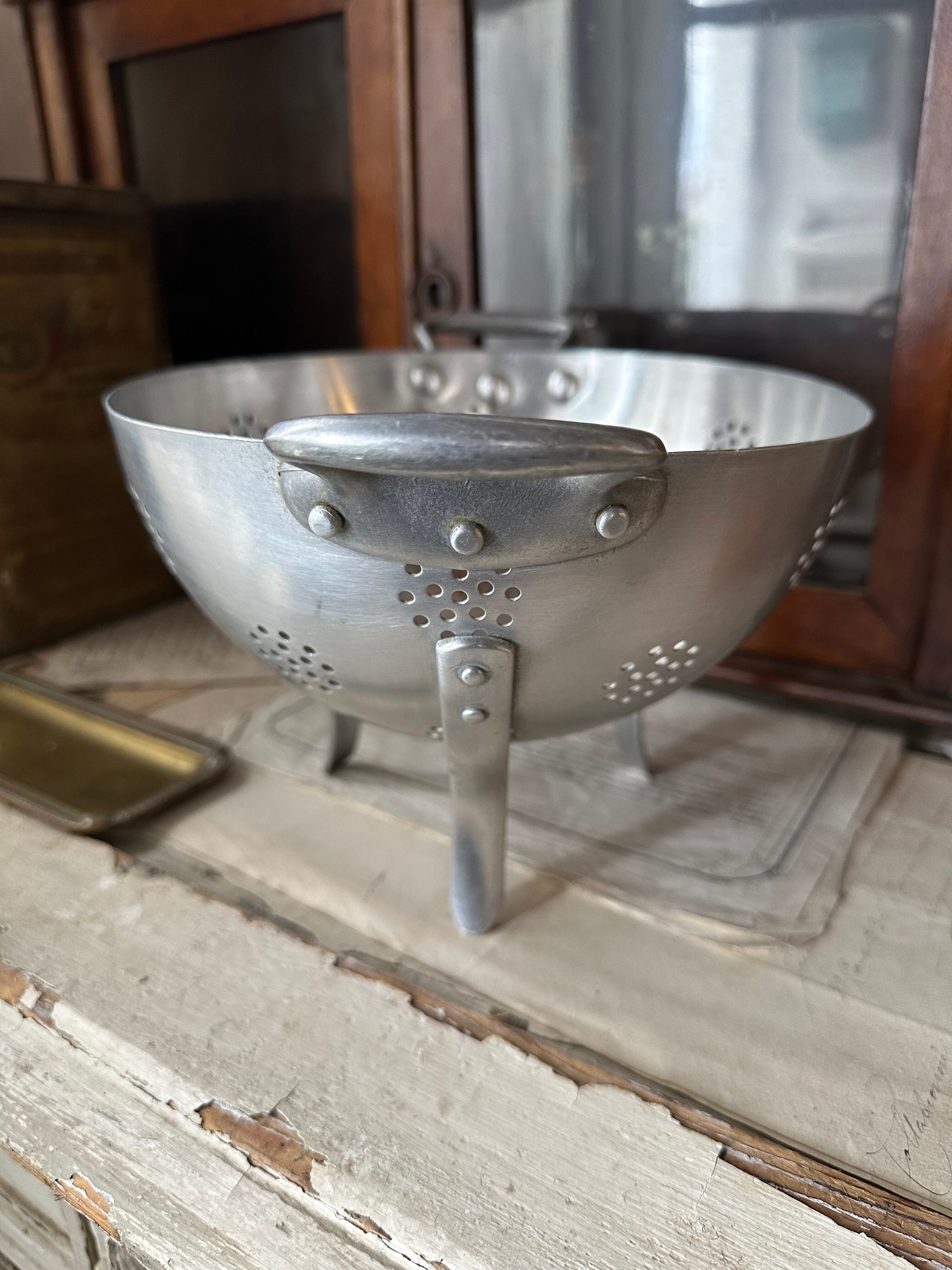 アルミ製 コランダー 水切りザル | Brocante de La Cocotte （フランス