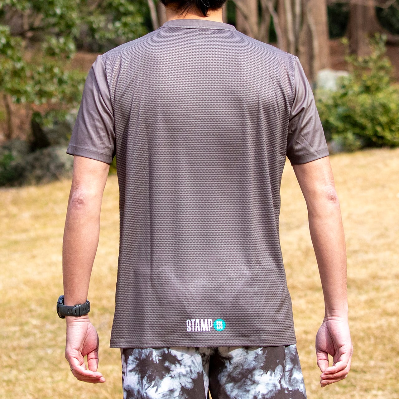 STAMP GRAPHIC RUN TEE (MISTY MOUNTAIN) | STAMP Run&Co