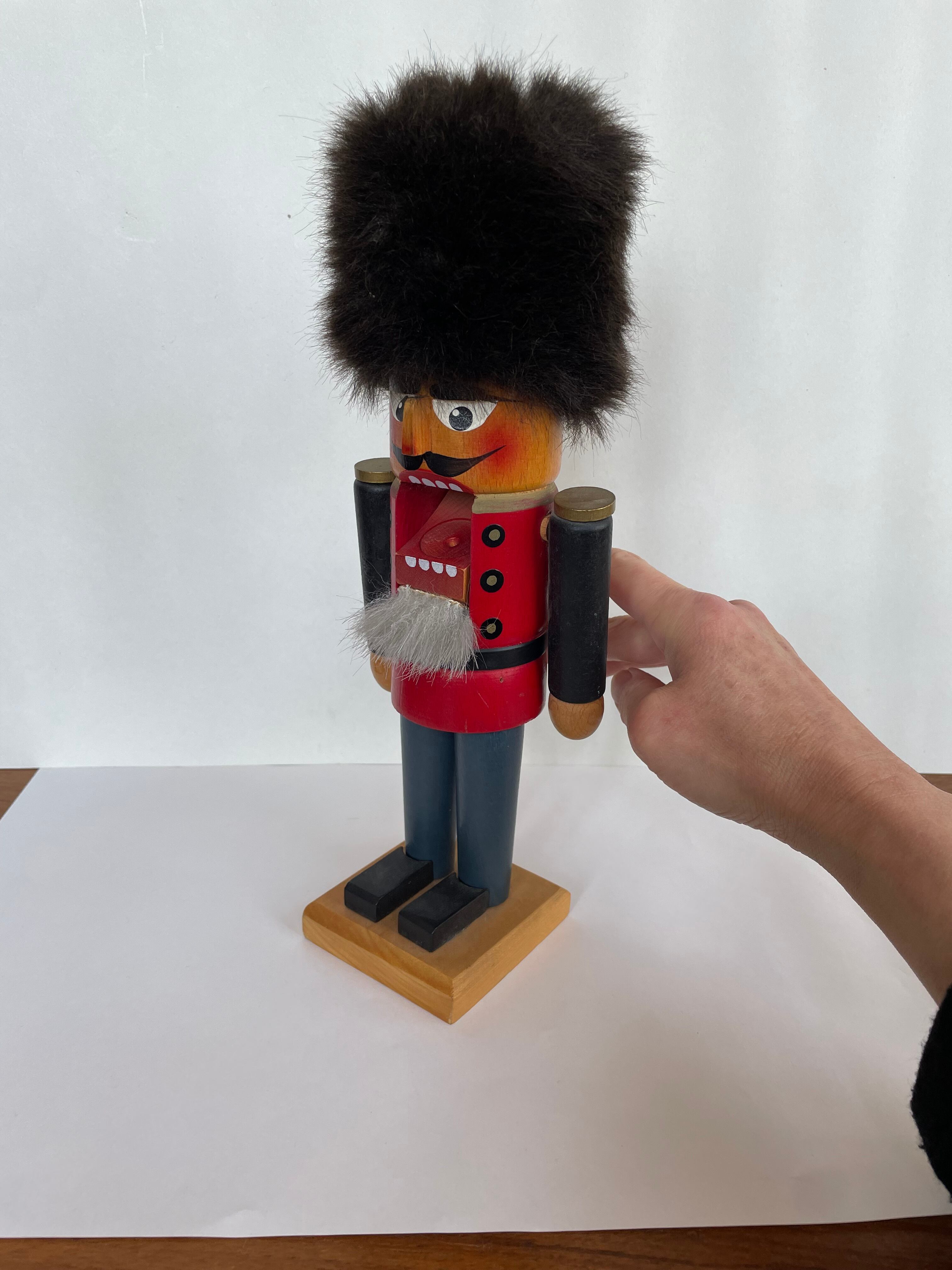 ドイツ STEINBACH シュタインバッハ くるみ割り人形 ワイン ぶどう