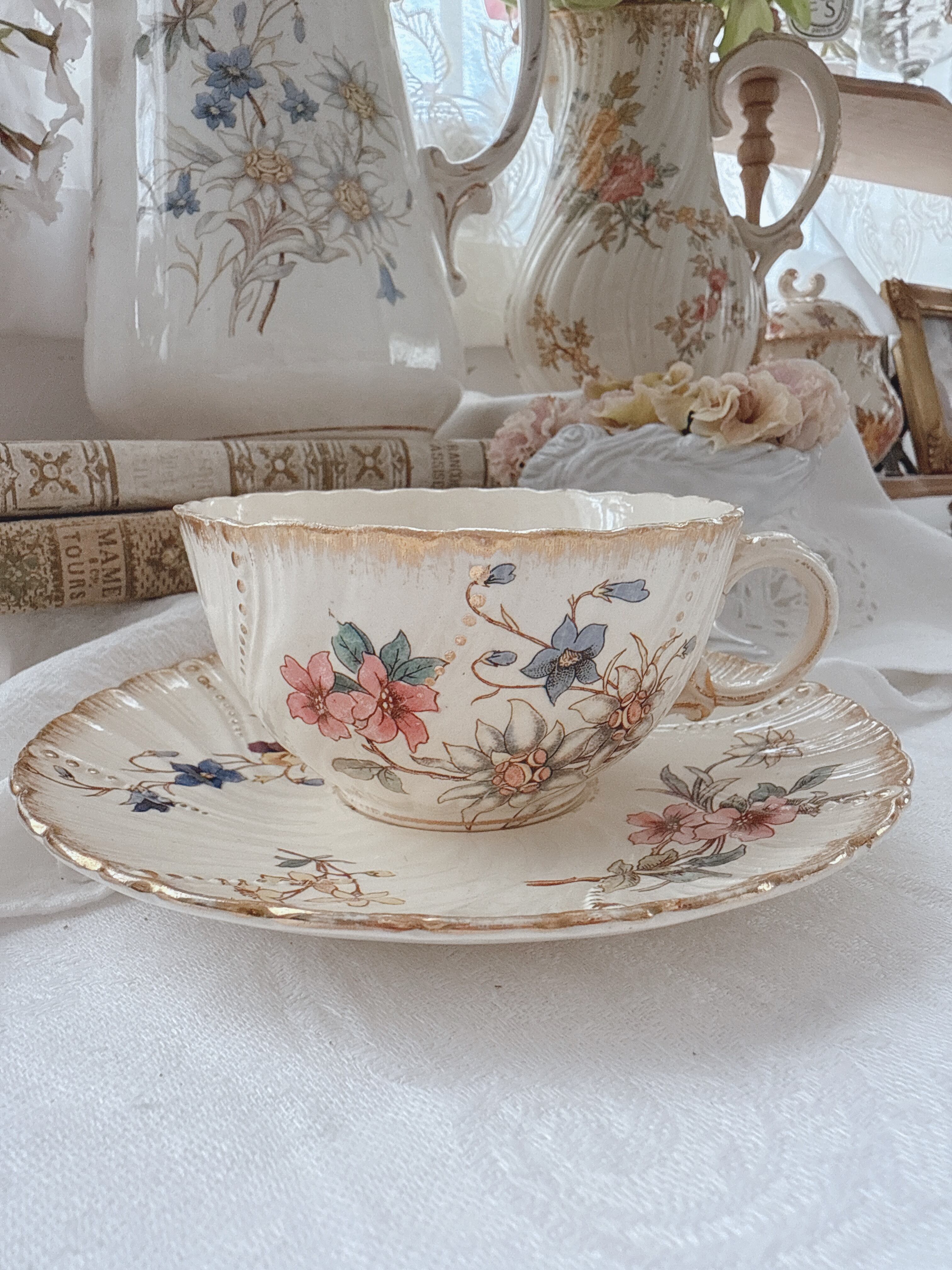 美品　サルグミンヌ　fontanges　カップ&ソーサー　　フランスアンティーク フランスアンティーク ♧ サルグミンヌ ミントン216 ♧ カップ