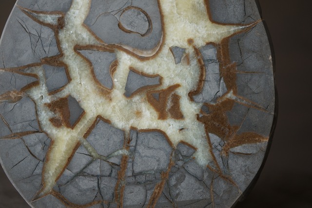 ユタ州産セプタリアン　Septarian　1069