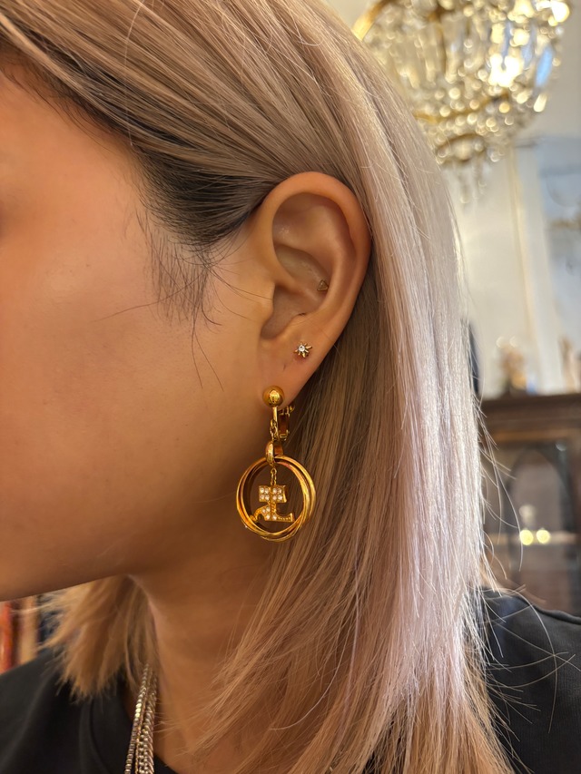 Courreges / vintage circle logo design  stone gold earring .