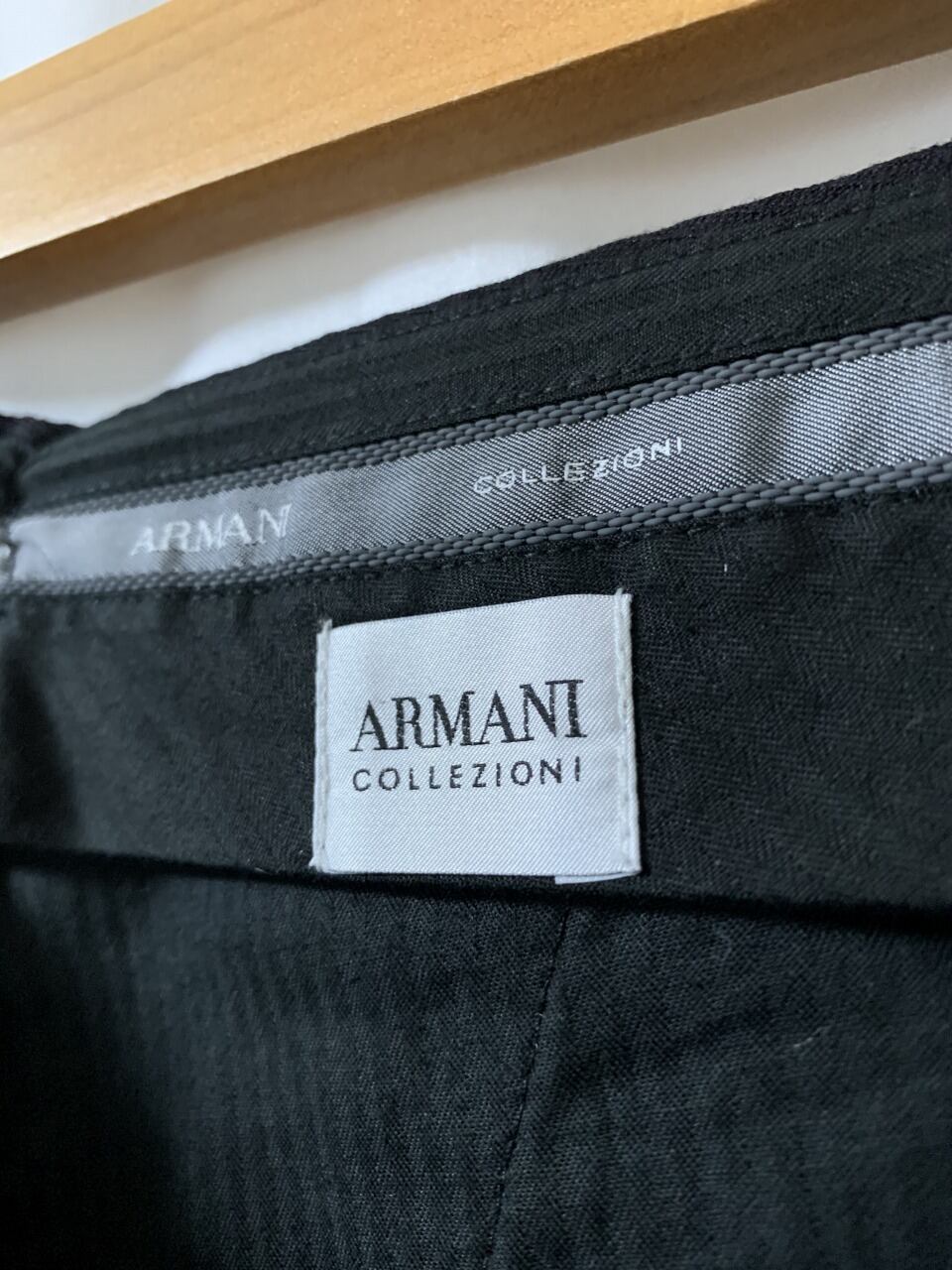 Tapered Silhouette Design Slacks "ARMANI COLLEZIONI"