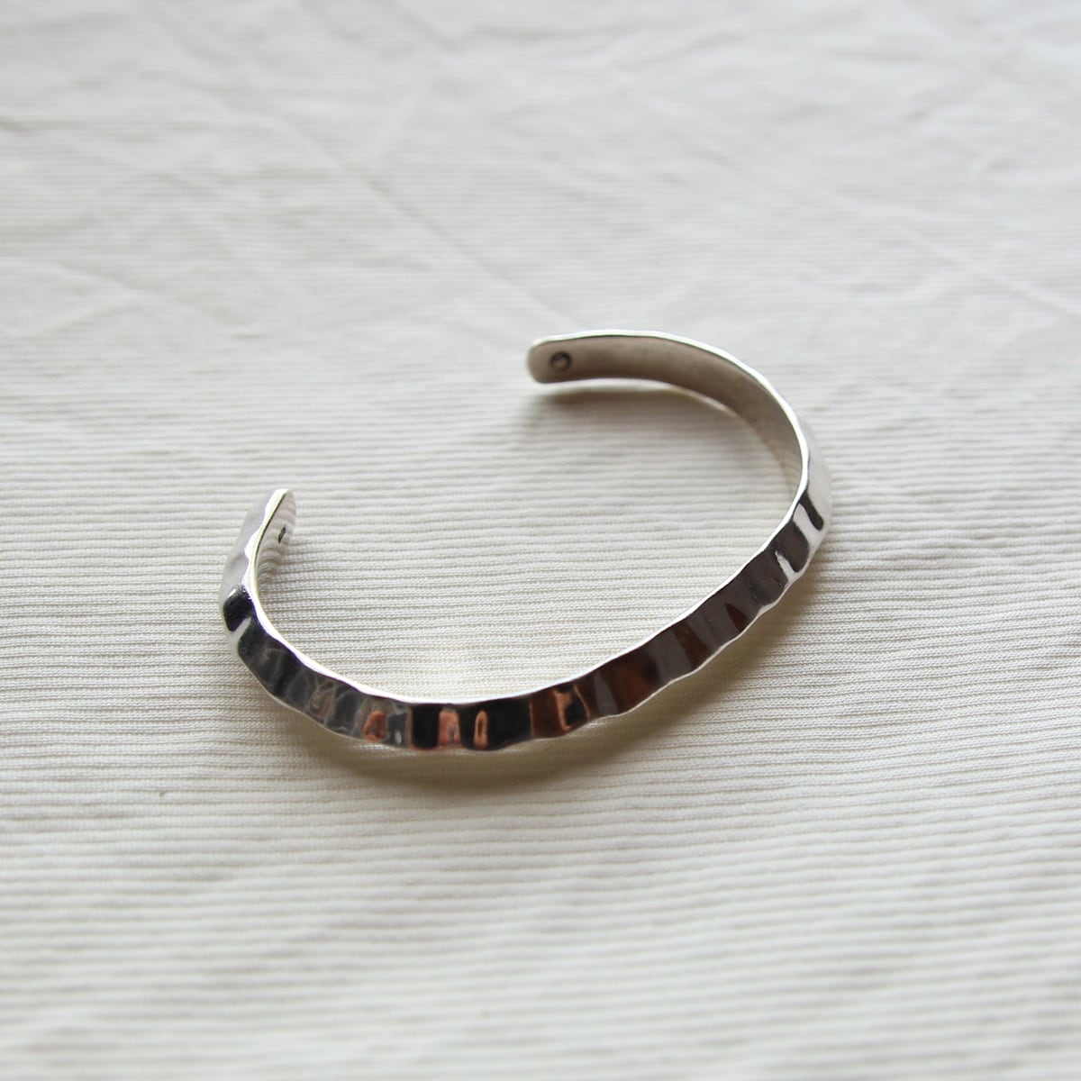 MANANAS/マナナス Heavy Triangle Bangle BR-22001 | giraffe