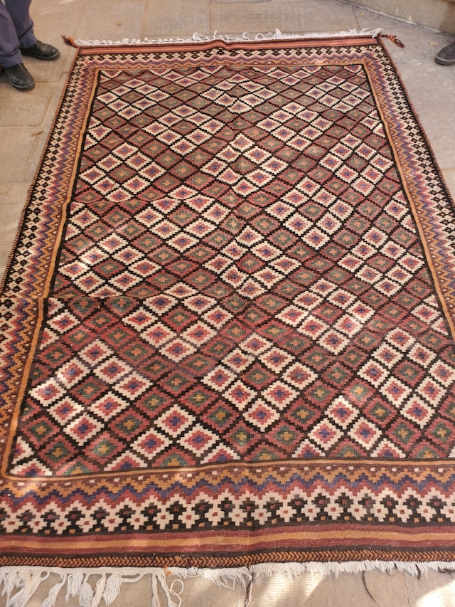 絨毯クエスト45【No.22】Kilim ※現在、こちらの商品はイランに置いてあります。ご希望の方は先ずは在庫のご確認をお願いします。