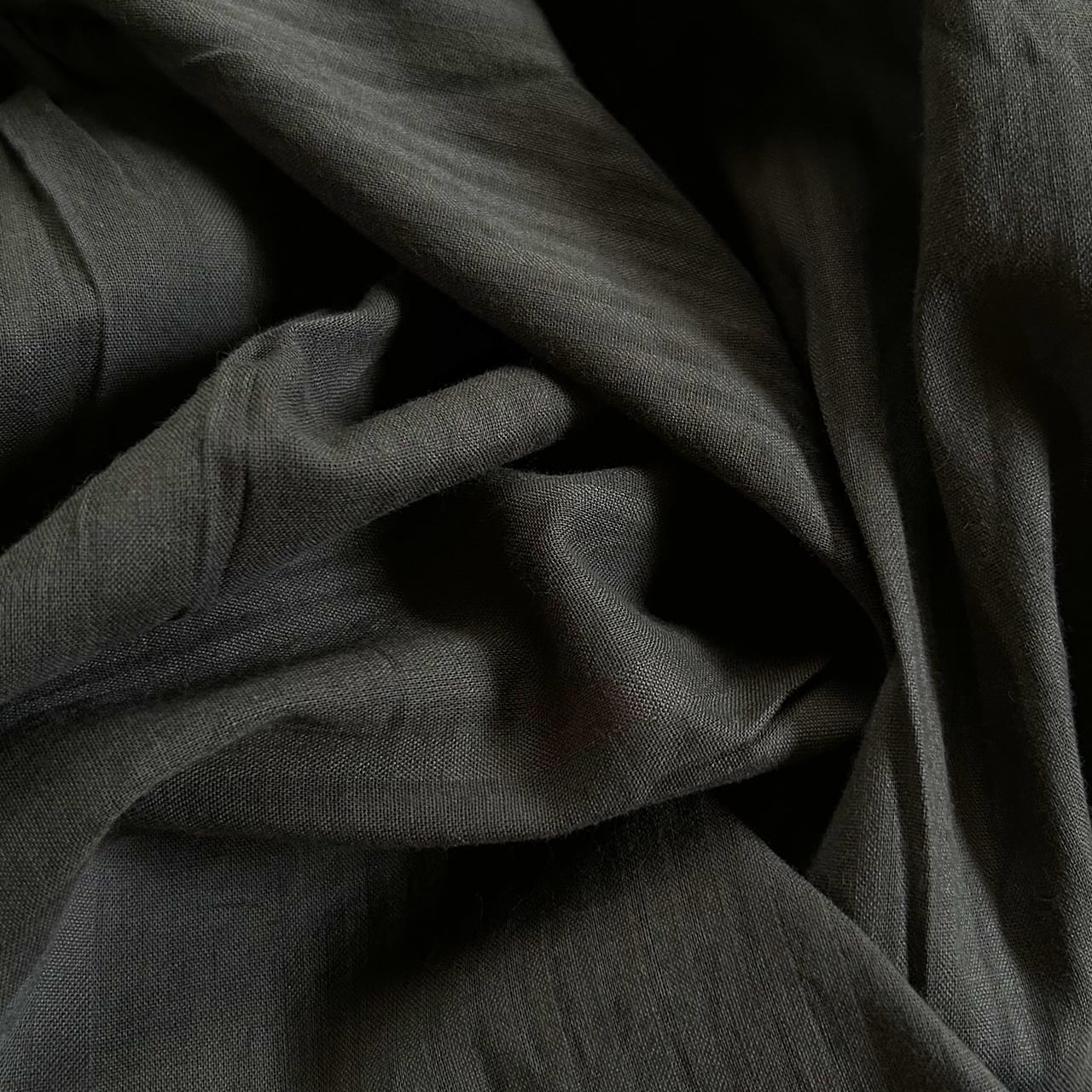 Cotton dobby gather blouse (charcoal)
