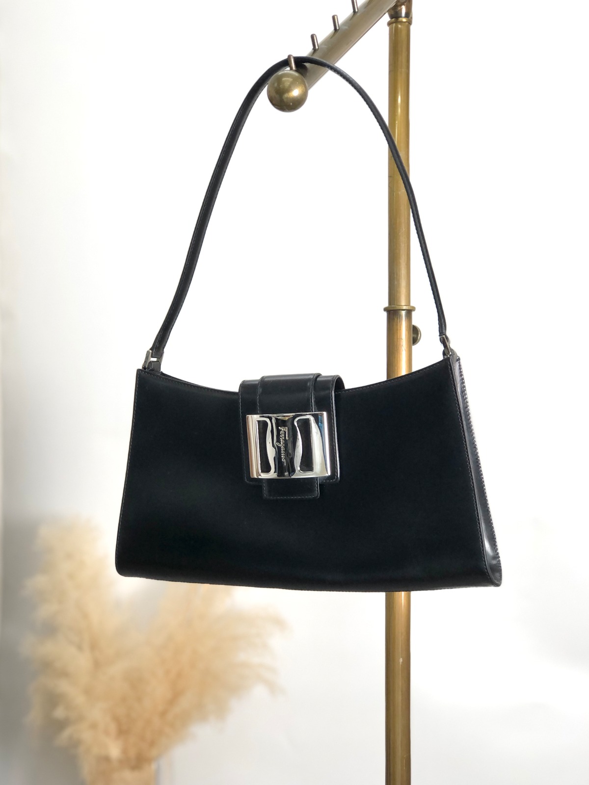 Salvatore Ferragamo サルヴァトーレ フェラガモ ショルダーバッグ 