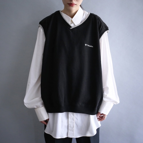 "Columbia" rib line design loose sweat vest