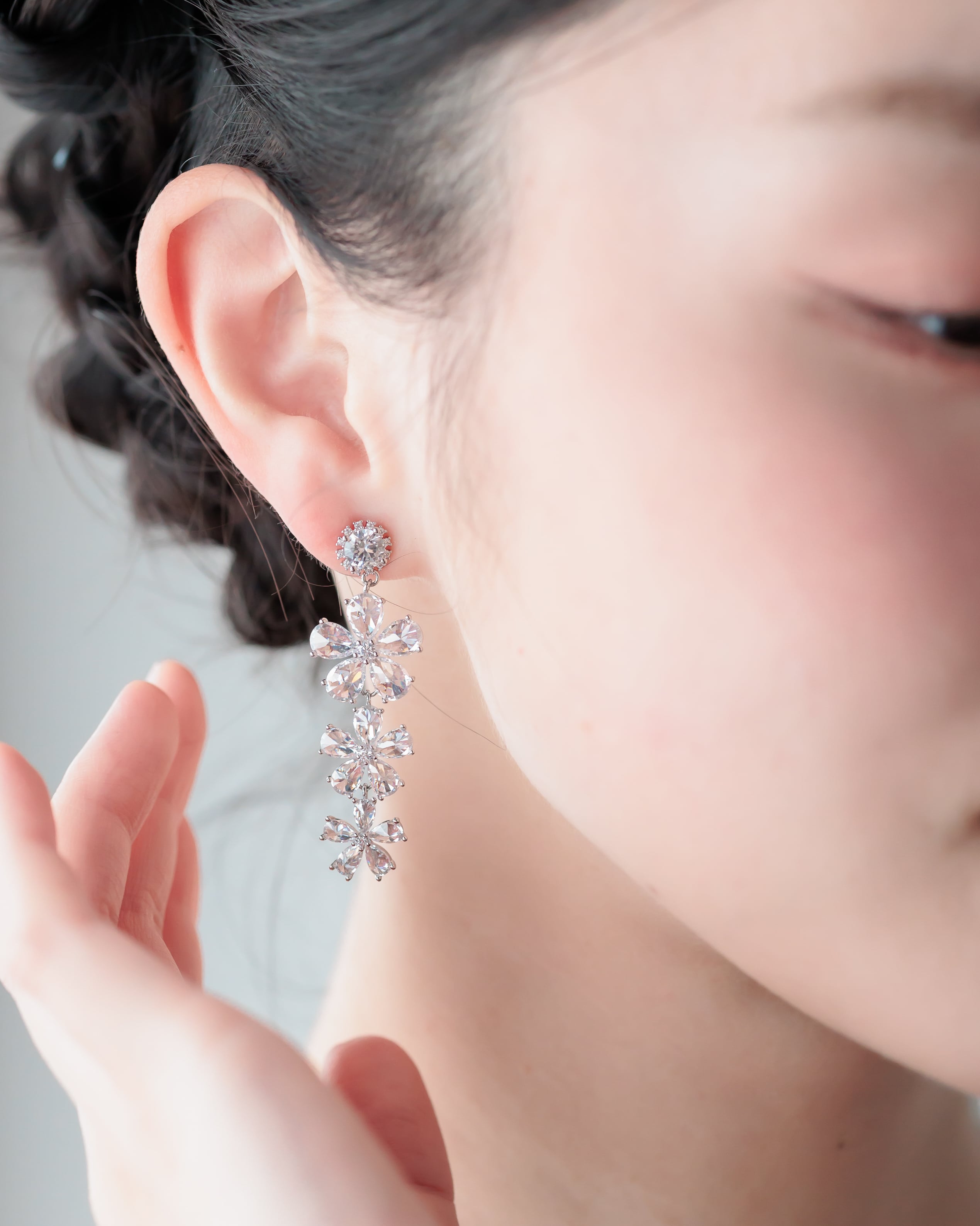 ロング フラワービジューピアス/イヤリング【AE2604-18】