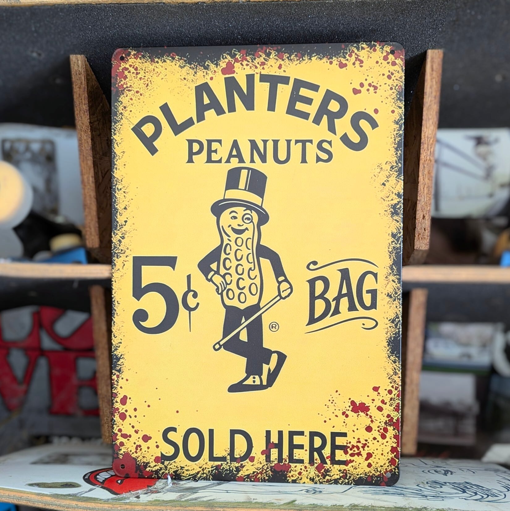 送料無料!ちょうどいいブリキ看板【 Mr.ピーナッツ / Planters 】 METAL SIGN / メタルサイン / ブリキ看板 / サインボード / ビンテージ加工 〚アメリカン雑貨 アメトイ〛
