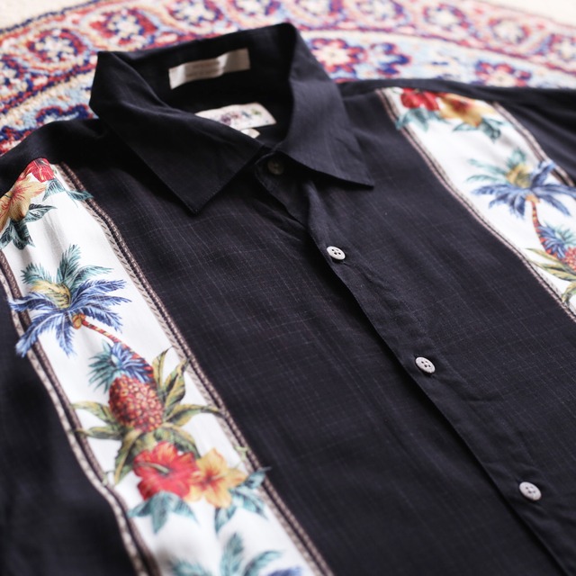 line art botanical design h/s rayon shirt