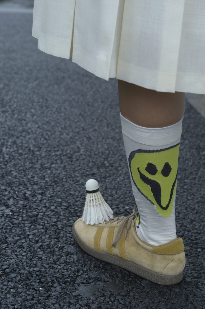 Kota Gushiken】Melted smile with frizbee reversible socks | TOLMA.