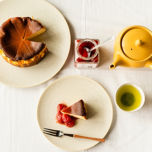 【送料込】ゴロゴロいちごのバスクチーズケーキ