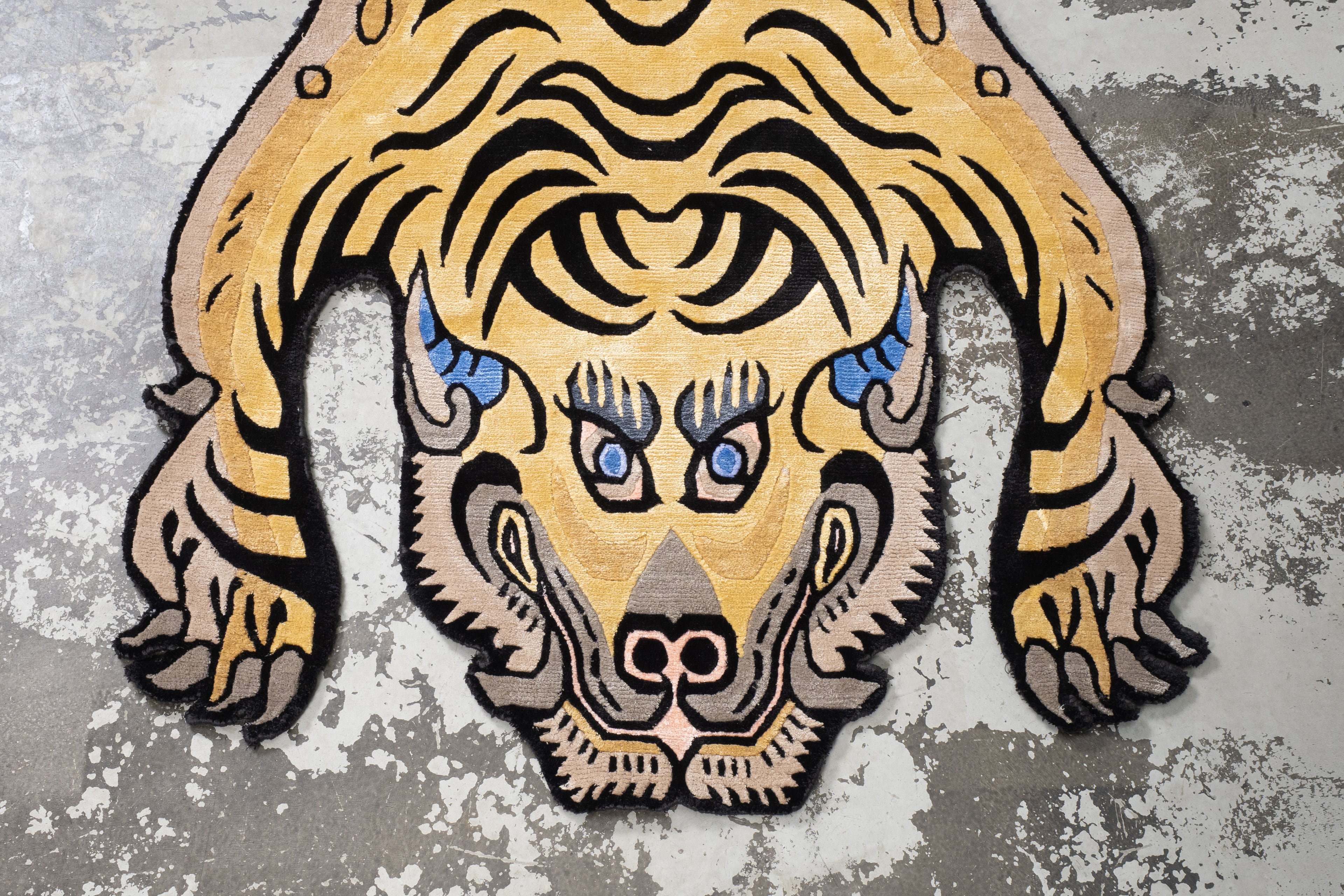 Tibetan Tiger Rug 《Mサイズ•シルク・シャンパンゴールドバーション