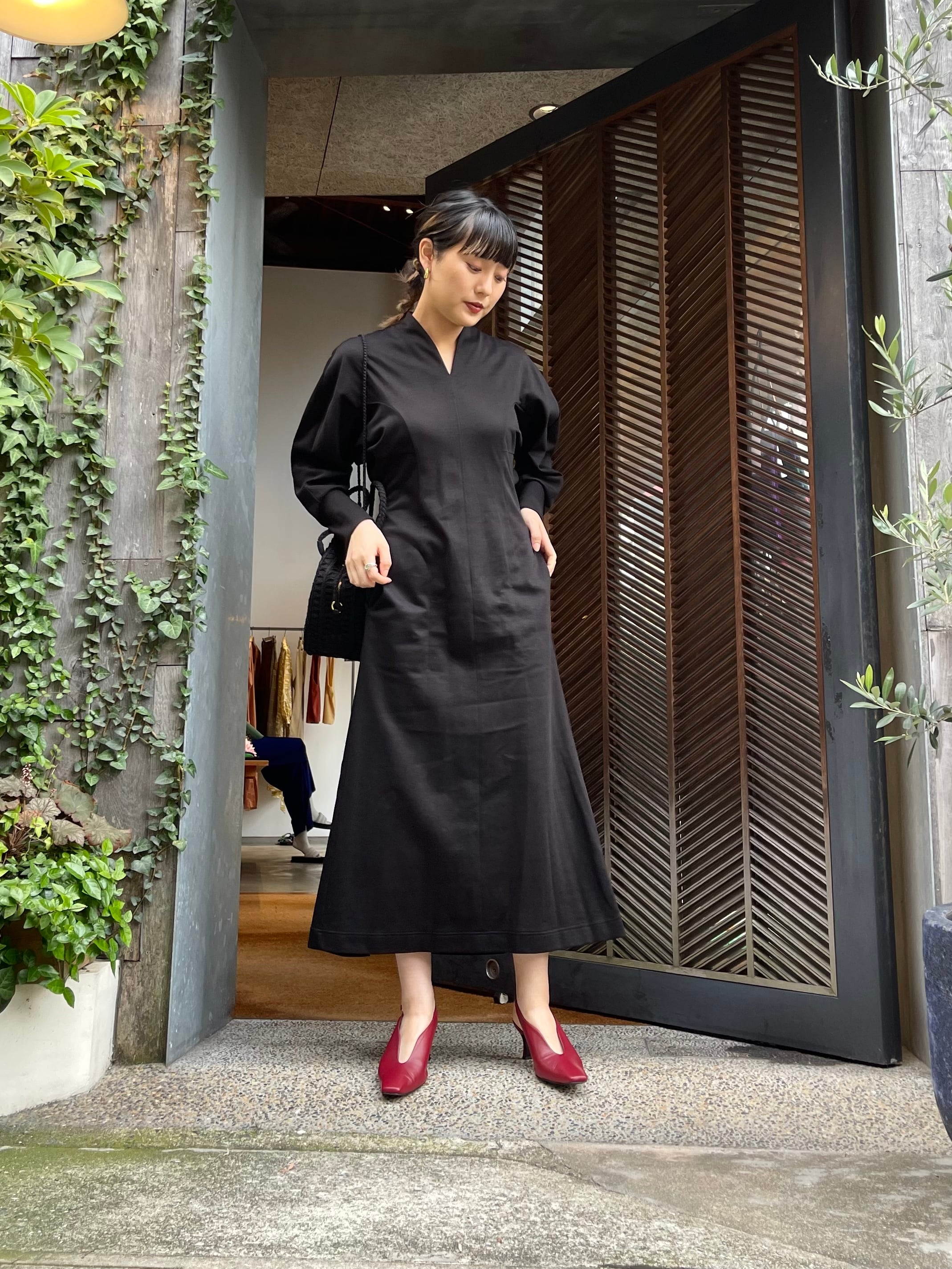 マメクロゴウチ　Classic Cotton Dress - black