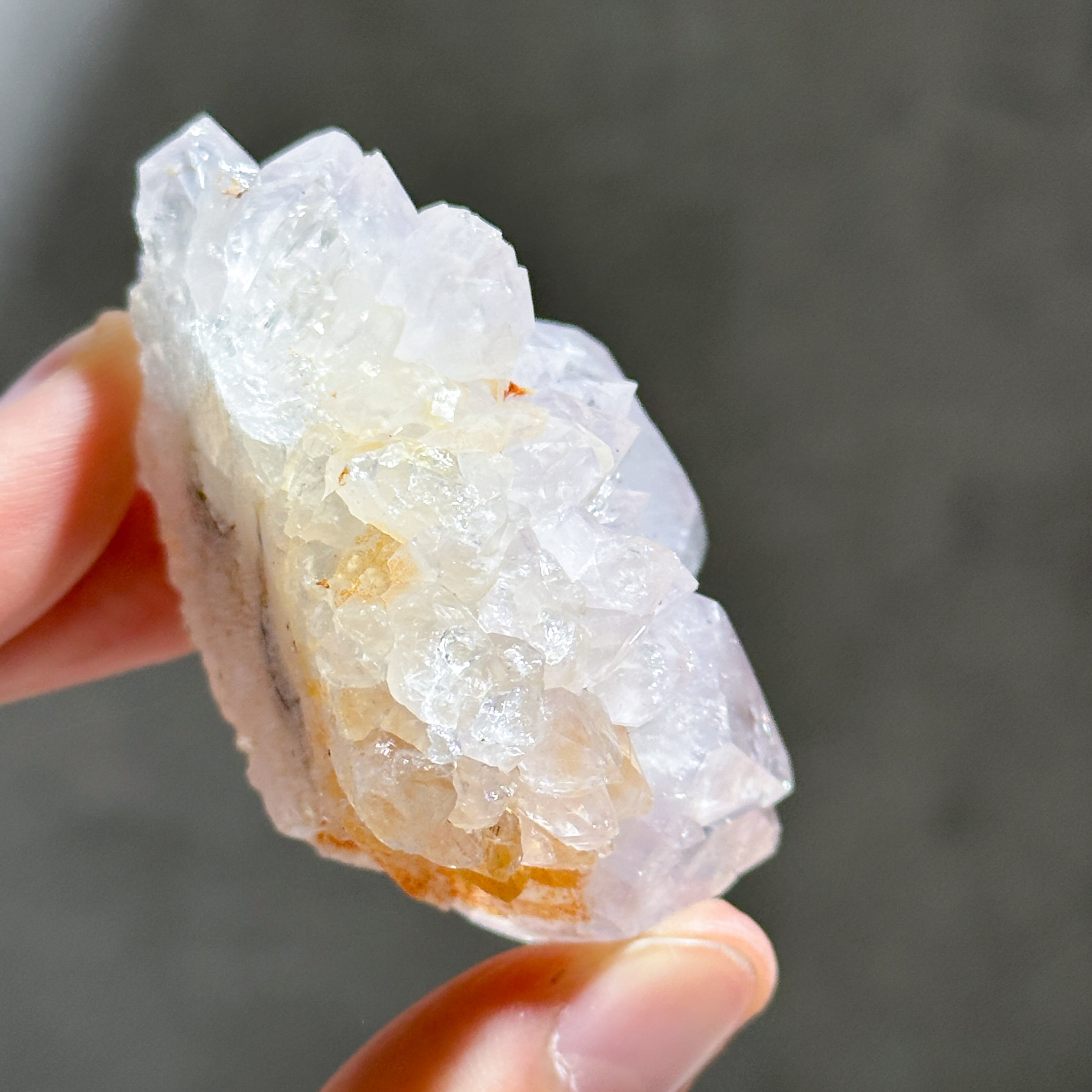 トライゴーニック 虹入り カクタスアメジスト サボテン水晶 ラフ 