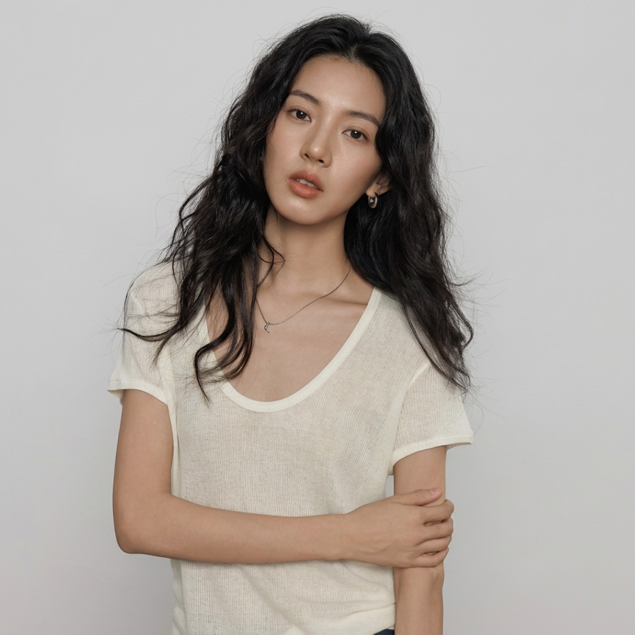 Uネック リネンライク 半袖Tシャツ   1color  26029・画像6