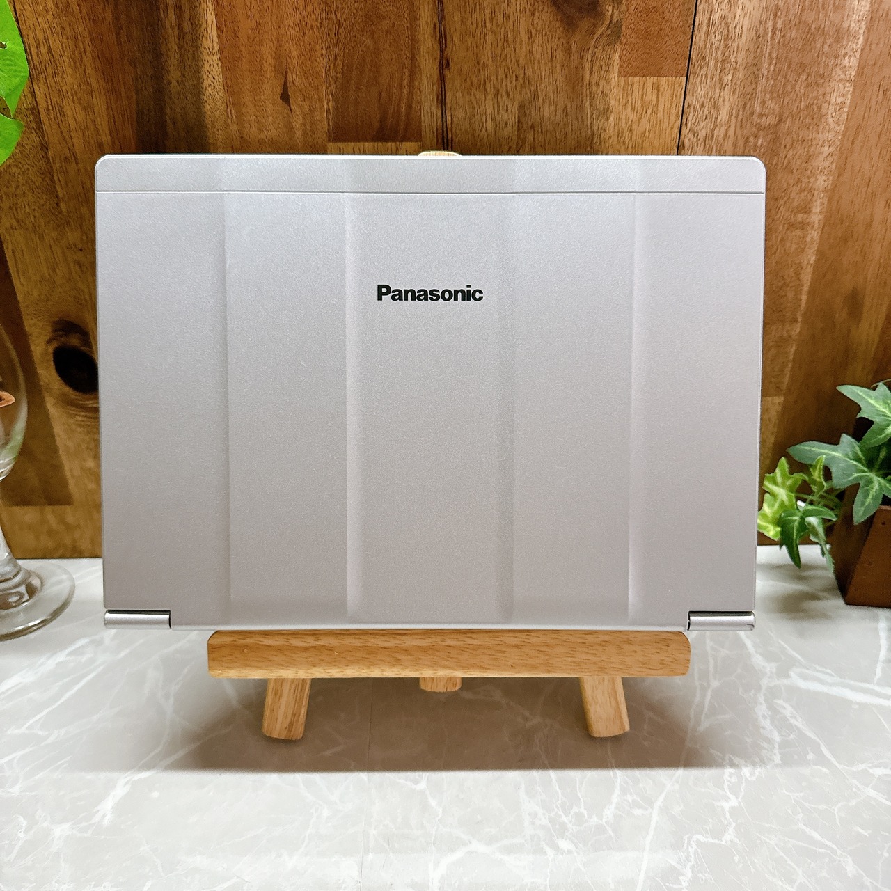 2020年式 Panasonic Let’s note SV9 第10世代 Core i5 / メモリ8GB / SSD 256GB / 12.1インチ FHDディスプレイ