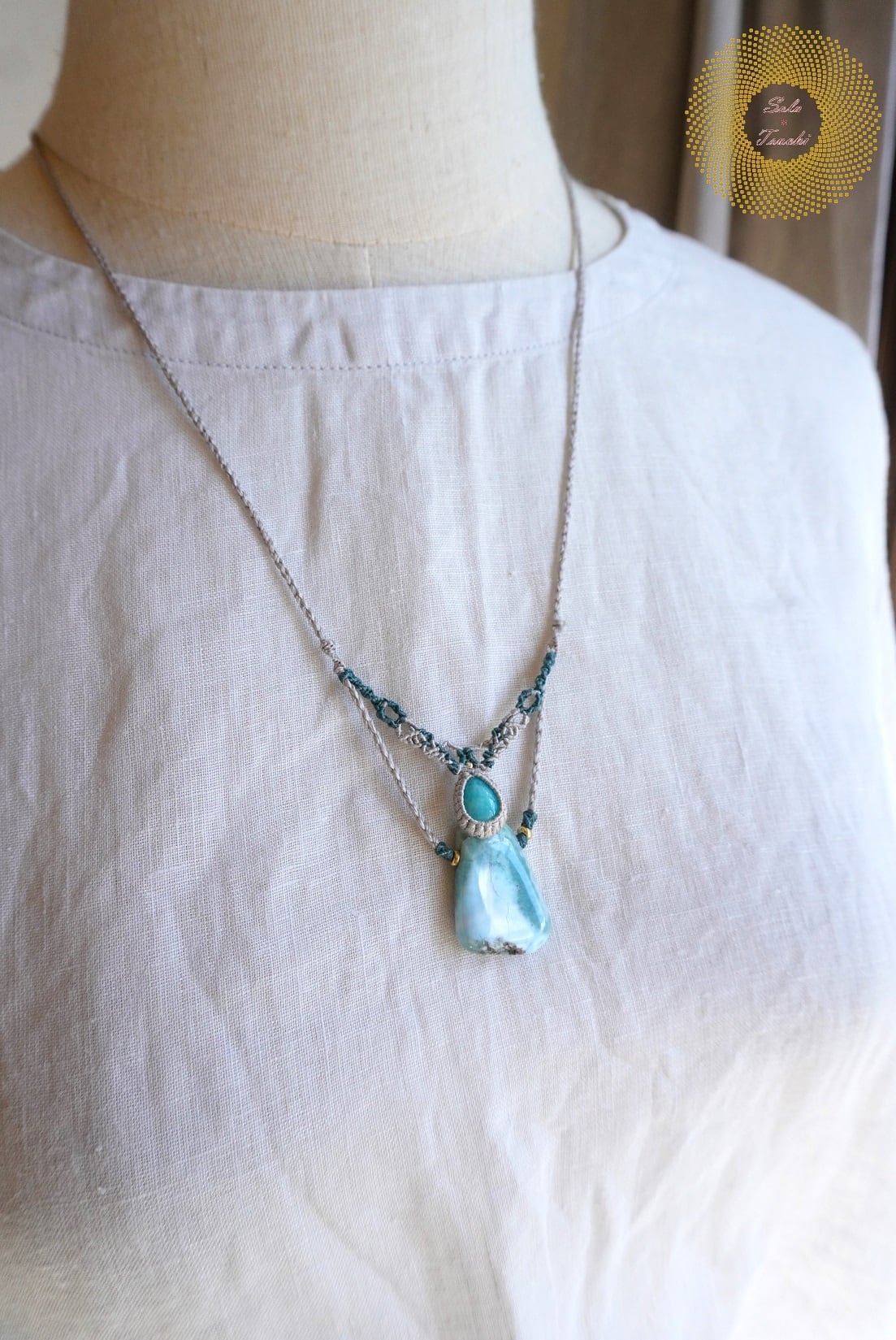 絹糸）ラリマーとアマゾナイトのマクラメ編みペンダント 〜Breath of