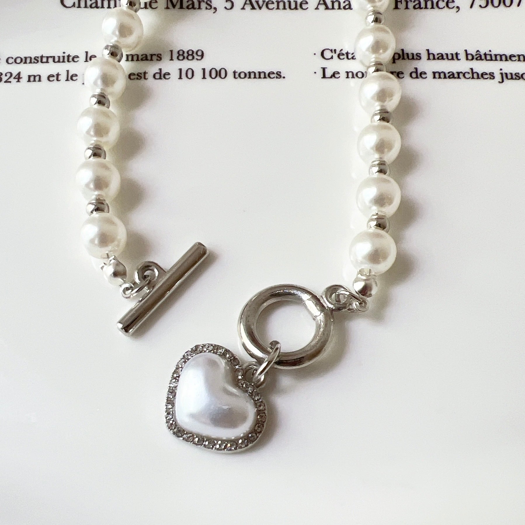 前で外せるハートネックレス