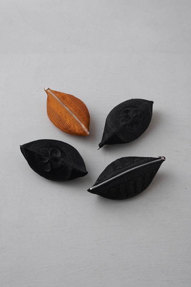 〈 WONDER FULL LIFE 〉TAPI solid / ポーチ