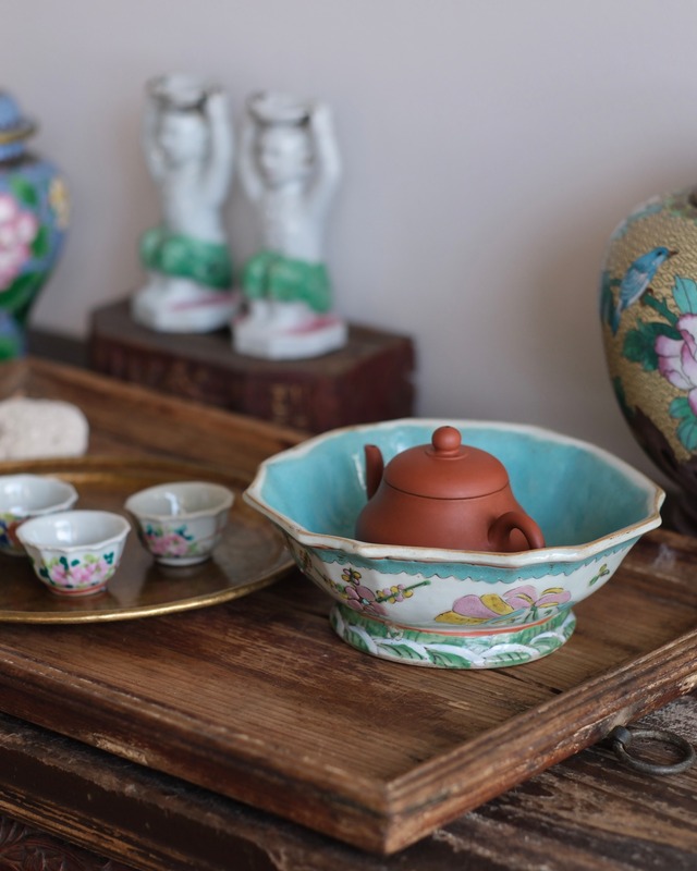 清代末期　粉彩 八角深皿A