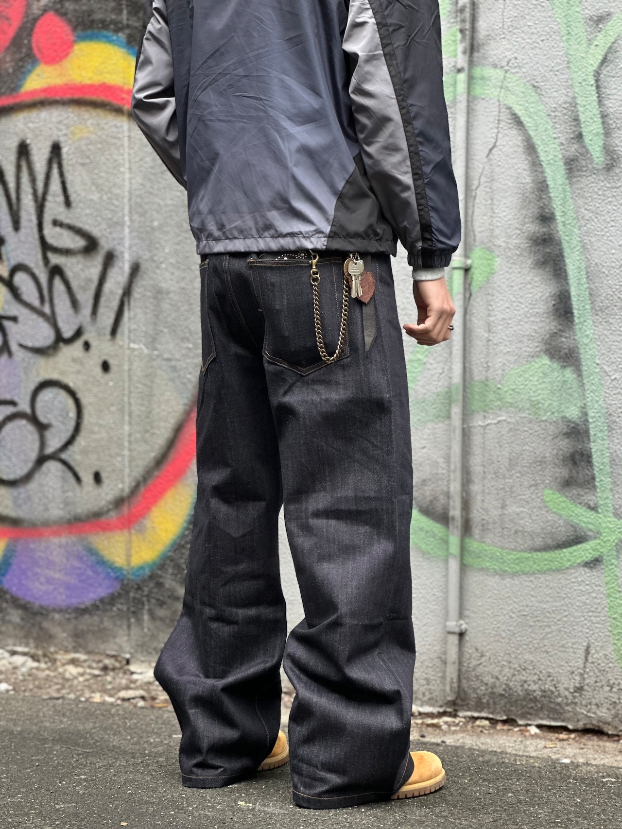 Raw Button Baggy Denim