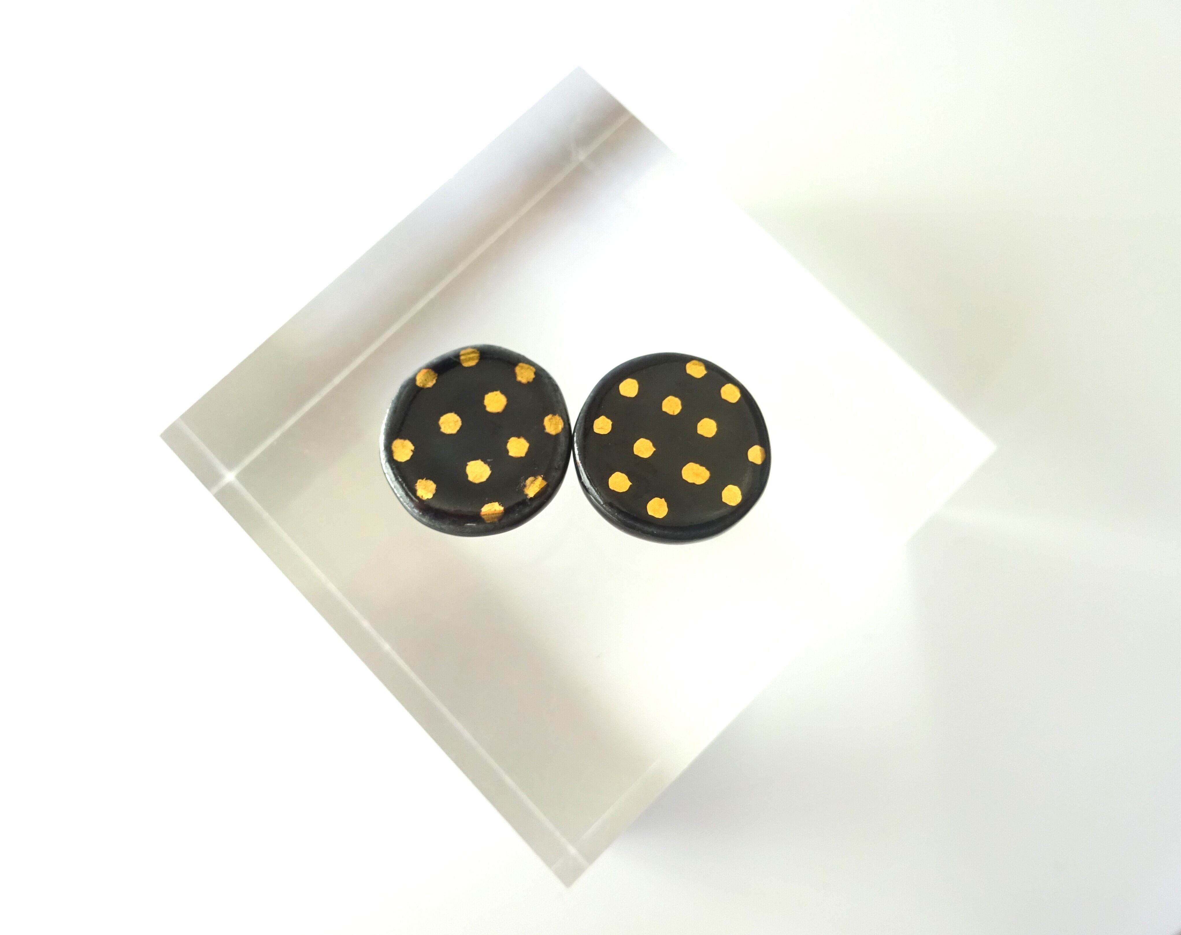 金彩dot round pierce／earring（黒）