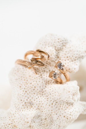 Initial zirconia ring / PINK GOLD