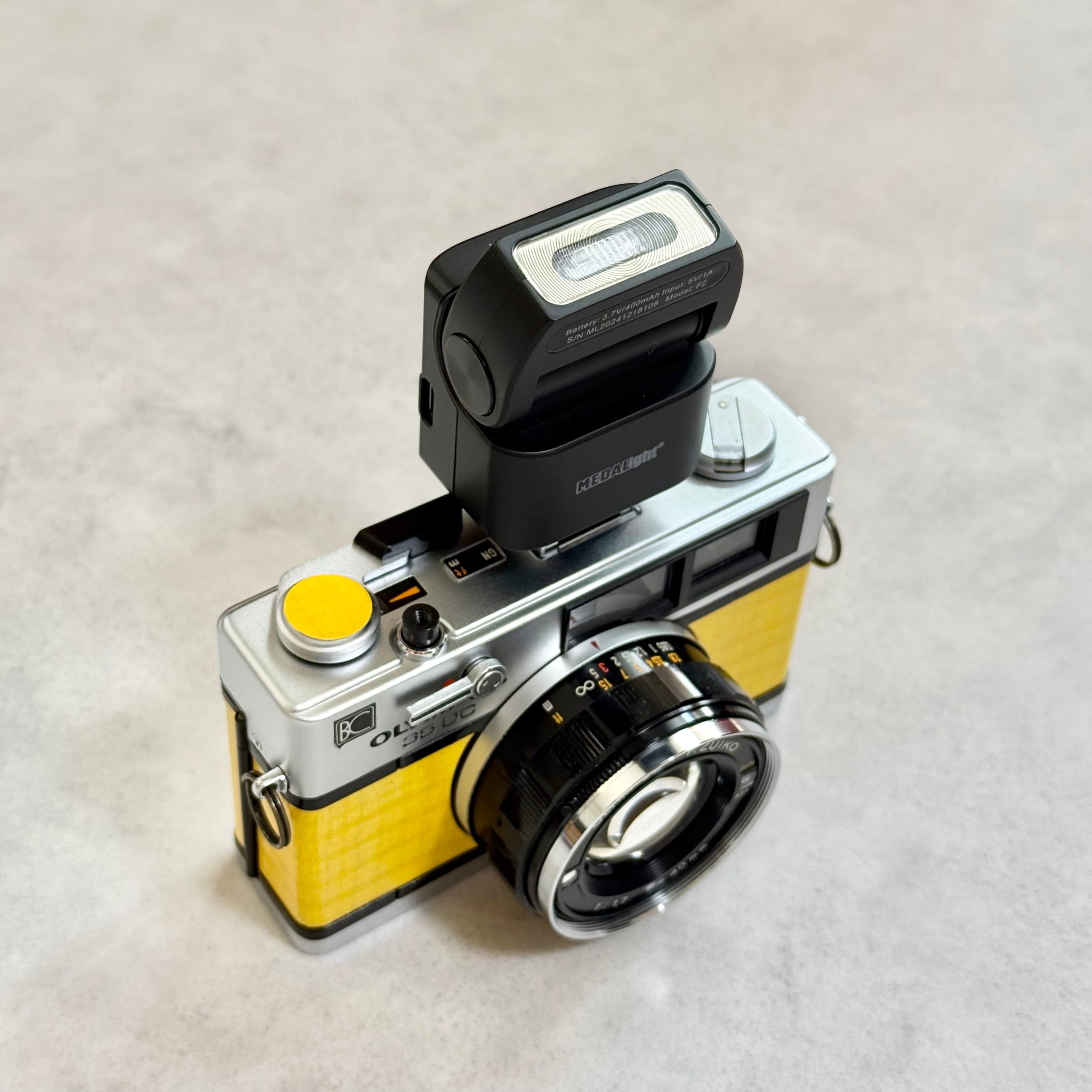 レトロ　カメラ用品まとめて 外付けスピードライト MedaLight レトロカメラでも使用可 | Macha Cameras
