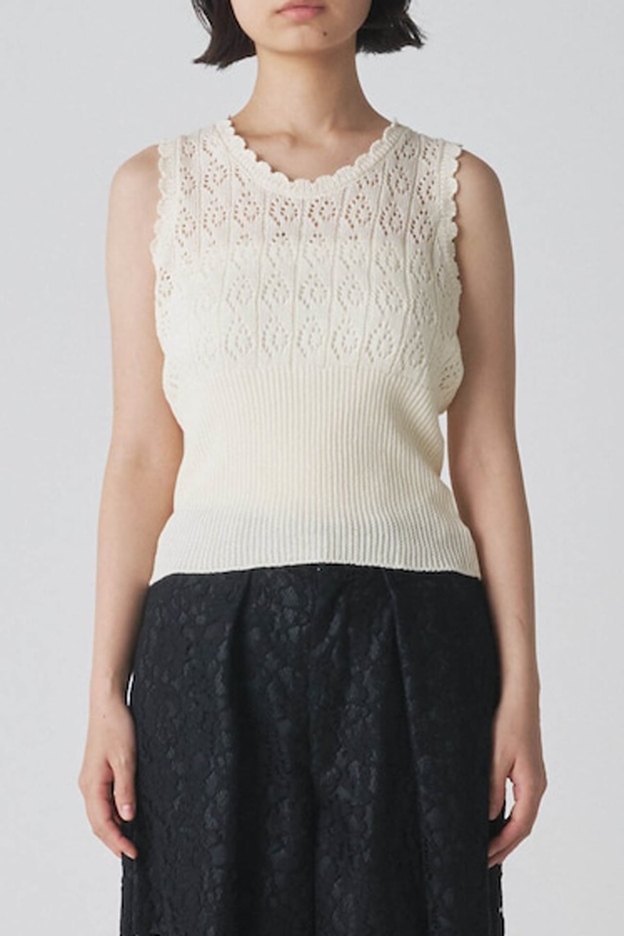 Crochet knit vest | naokitomizuka_onlineshop