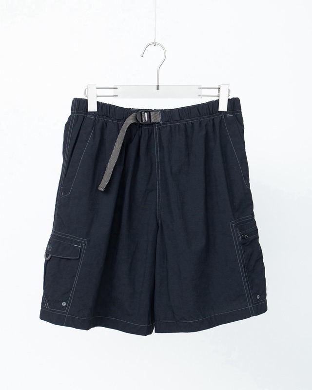 "Columbia" baggy silhouette design nylon short trousers (black)