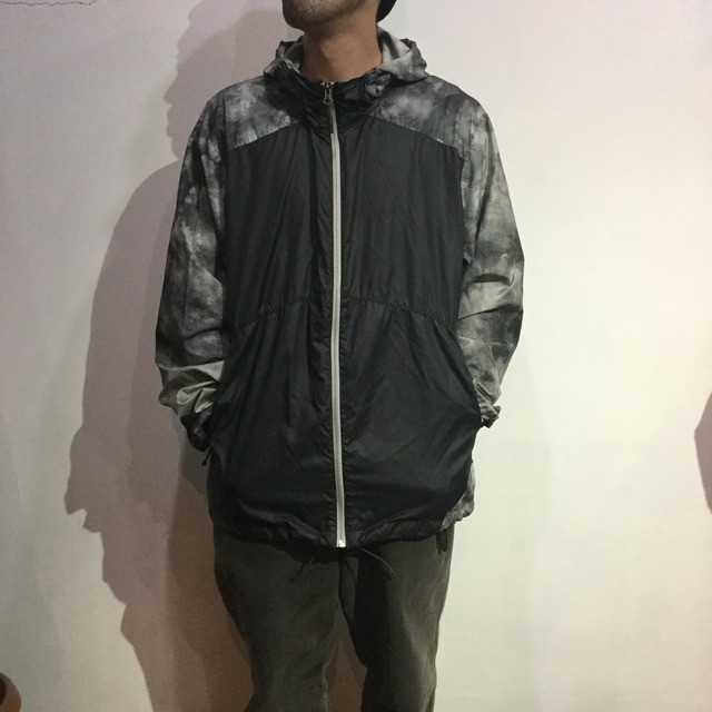 『送料無料』THE NORTH FACE フライウェイトライトパーカー 黒 ムラ染め柄