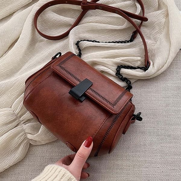 バッグ カバン かばん 鞄 bag レディースバッグ ショルダーバッグ ショルダーバック ハンドバッグ ハンドバック 斜めがけバッグ ミニバッグ デイバッグ 使いやすい 柔らかい スクエア型 ファスナー付き かわいい 大人可愛い きれいめ シンプル カジュアル 上品 おしゃれ バッグ カバン かばん 鞄 bag レディースバッグ ショルダーバッグ